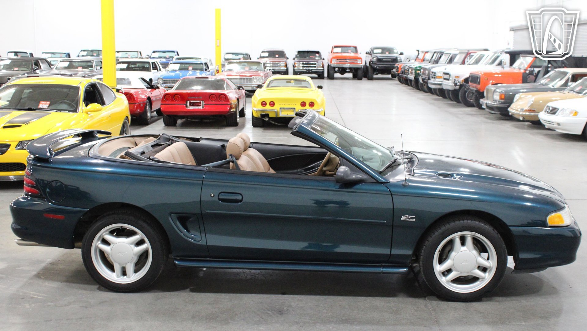 Used 1995 Ford Mustang GT RWD image 8