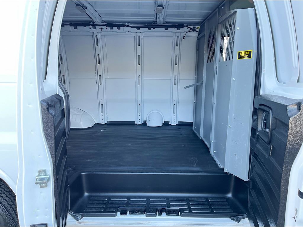 Used 2024 GMC Savana 2500 w/ Driver Convenience Package image 24