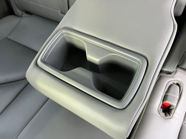 Certified 2024 Toyota Highlander XLE image 13