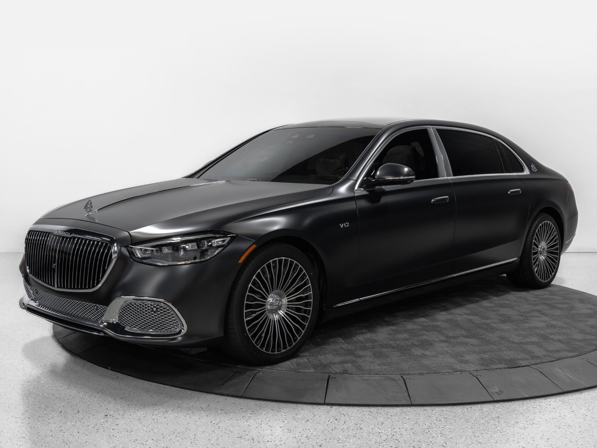 Used 2024 Mercedes-Benz Maybach S 680 4MATIC image 3