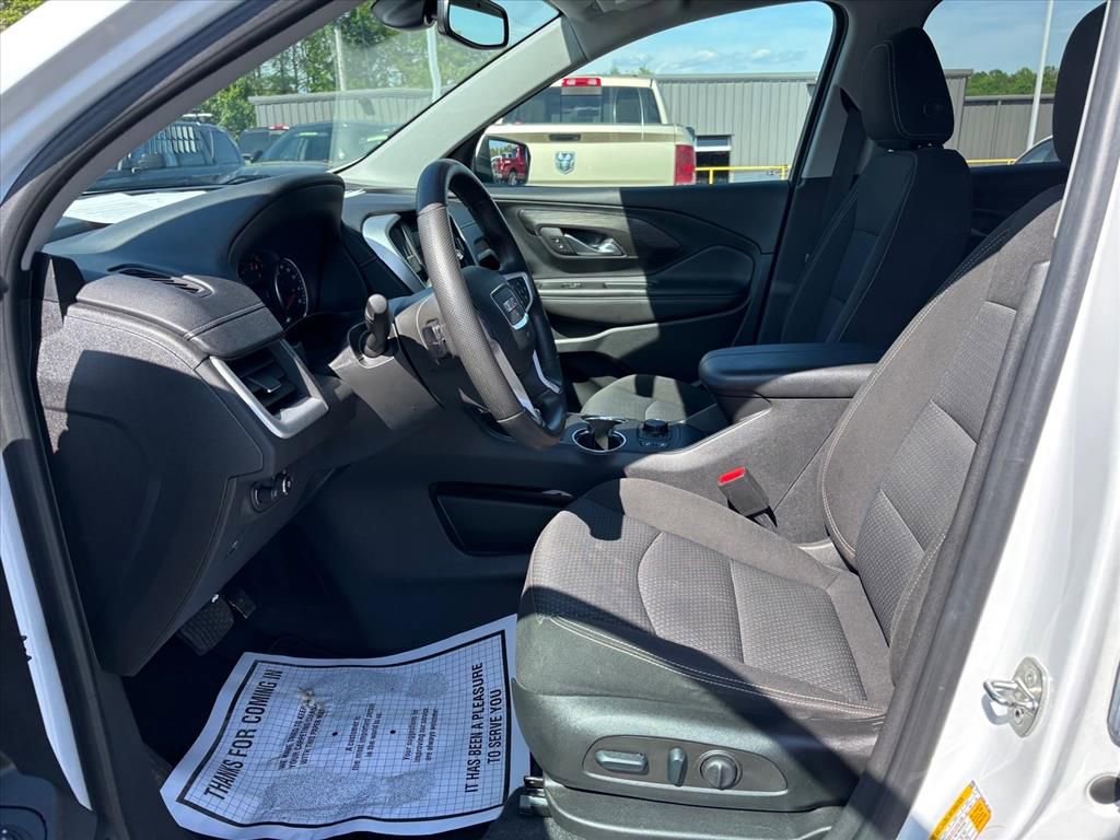 Used 2022 GMC Terrain SLE w/ Driver Convenience Package AWD/4WD image 11