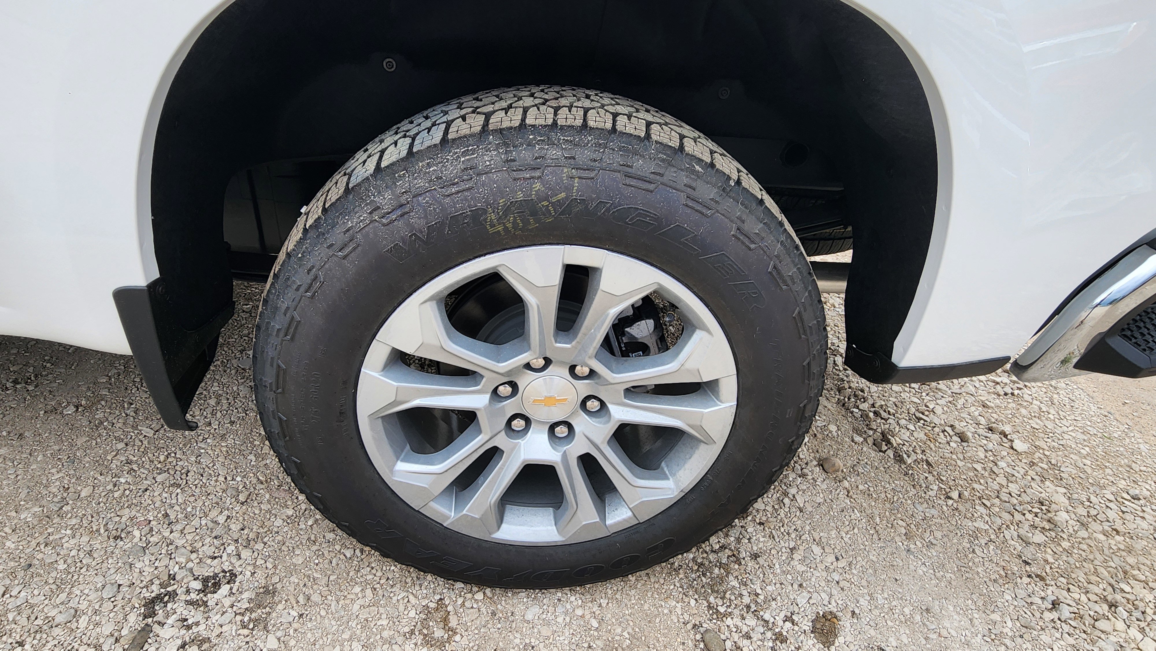 New 2026 Chevrolet Silverado 1500 LTZ w/ Z71 Off-Road Package image 8