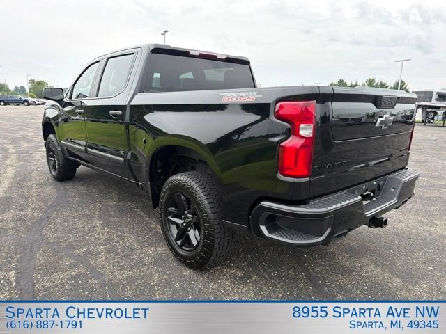 Used 2021 Chevrolet Silverado 1500 Custom Trail Boss w/ Midnight Edition AWD/4WD image 7