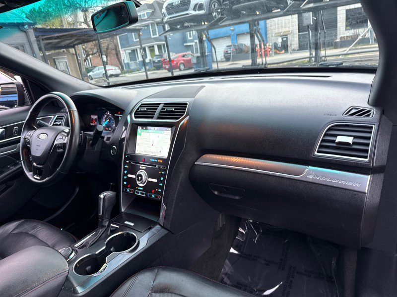 Used 2017 Ford Explorer Sport image 29