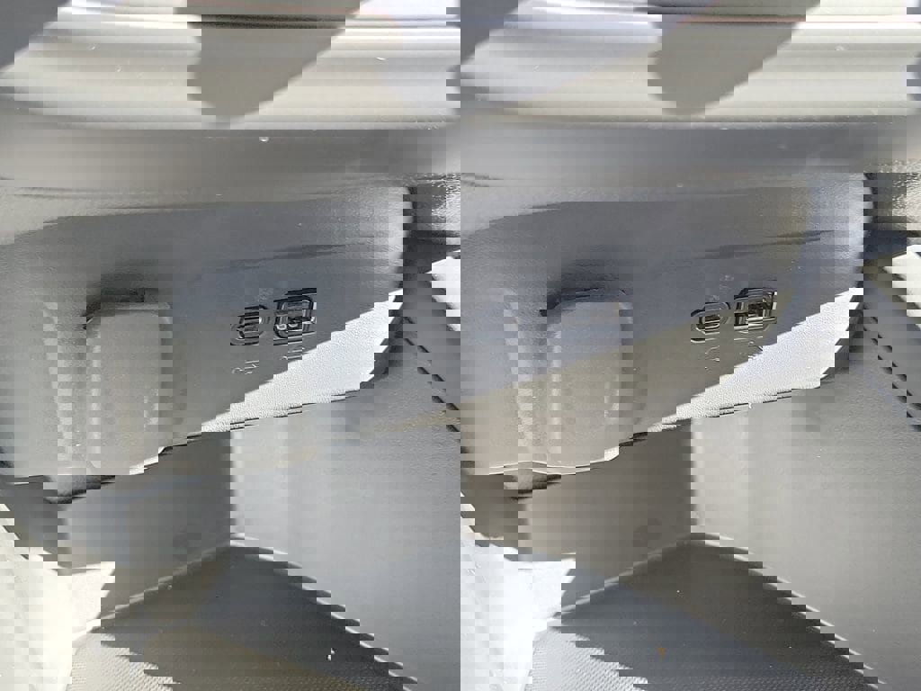 New 2026 Chevrolet Trax RS w/ Driver Confidence Package image 9