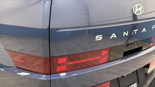 Used 2025 Hyundai Santa Fe Limited image 40