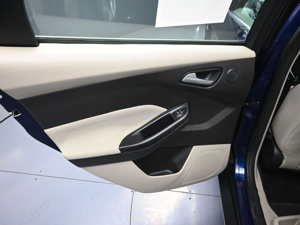 Used 2016 Ford Focus Base w/ Exterior Protection Package image 28