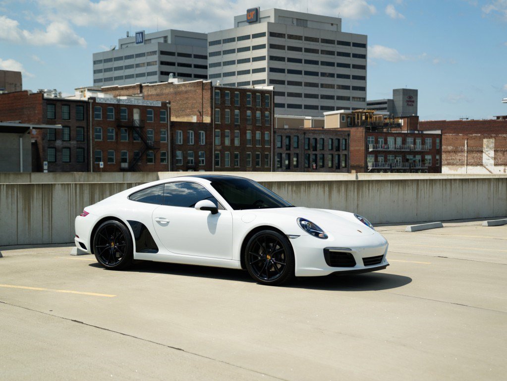 Used 2018 Porsche 911 Carrera image 2
