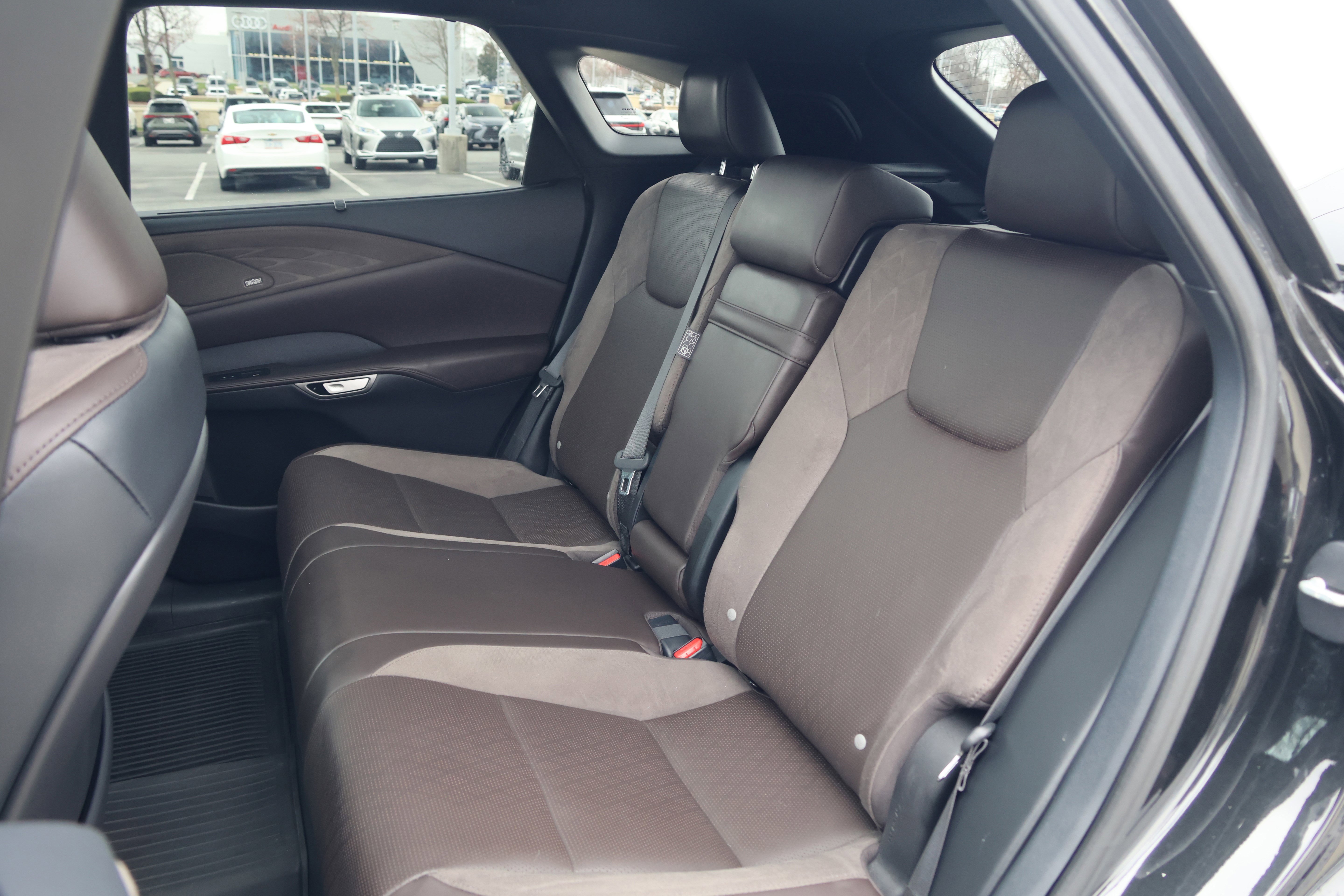 Certified 2023 Lexus RX 350 AWD w/ Accessory Package image 37