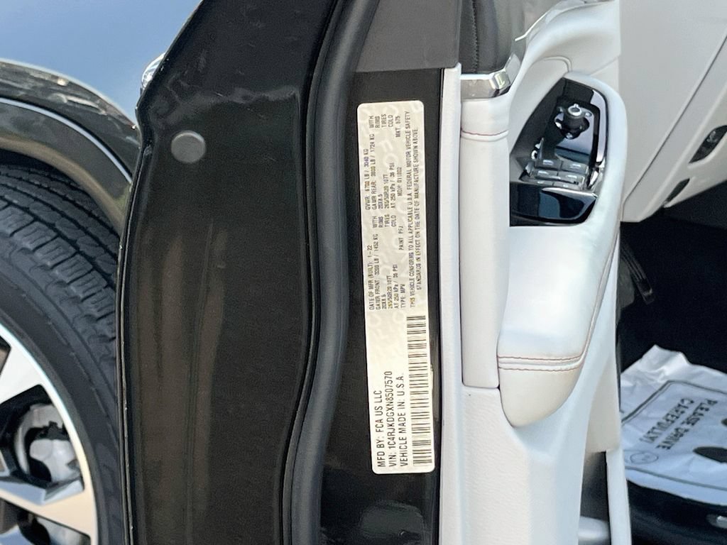 Certified 2022 Jeep Grand Cherokee L Overland AWD/4WD image 34