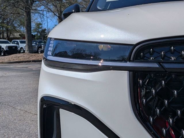 New 2026 Lincoln Nautilus Reserve w/ Jet Appearance Package image 10