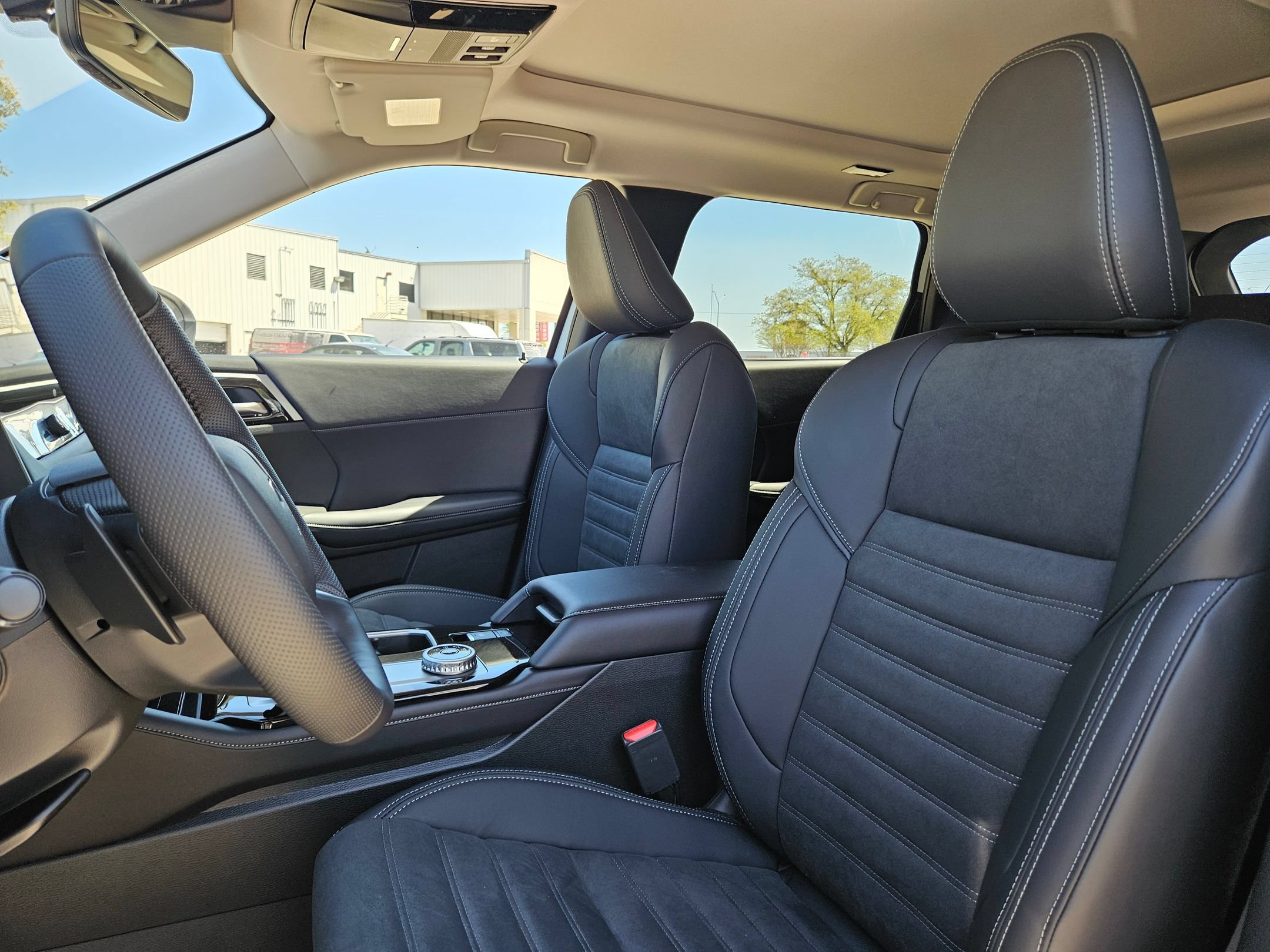 New 2026 Mitsubishi Outlander SE AWD/4WD image 12