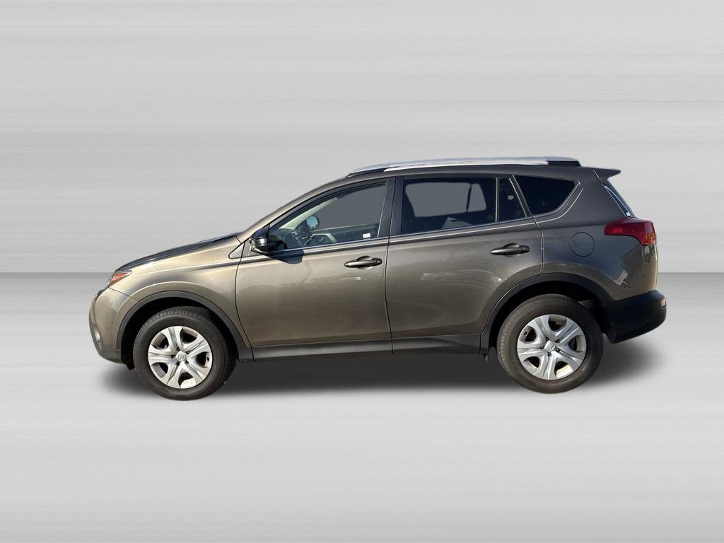 Used 2015 Toyota RAV4 LE FWD image 8