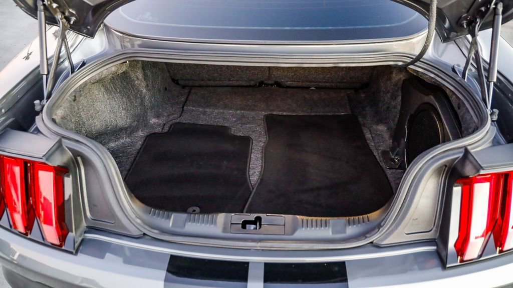 Used 2021 Ford Mustang Shelby GT500 w/ Technology Package image 26