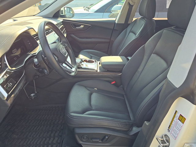 Used 2023 Audi Q8 Prestige AWD/4WD image 5