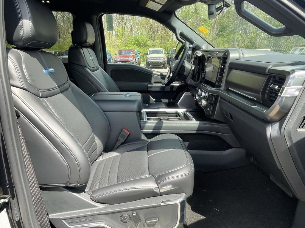 New 2026 Ford F350 Platinum AWD/4WD image 22