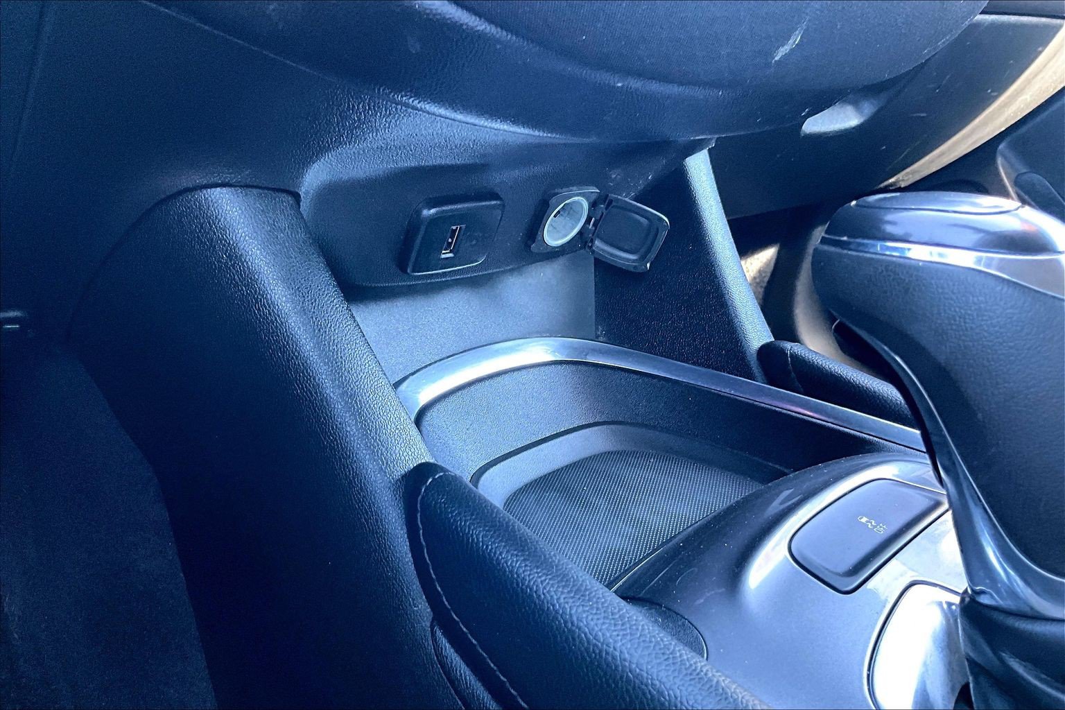 Used 2018 Chevrolet Malibu LT FWD image 22
