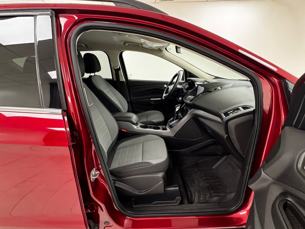 Used 2014 Ford Escape SE w/ Equipment Group 201A image 14