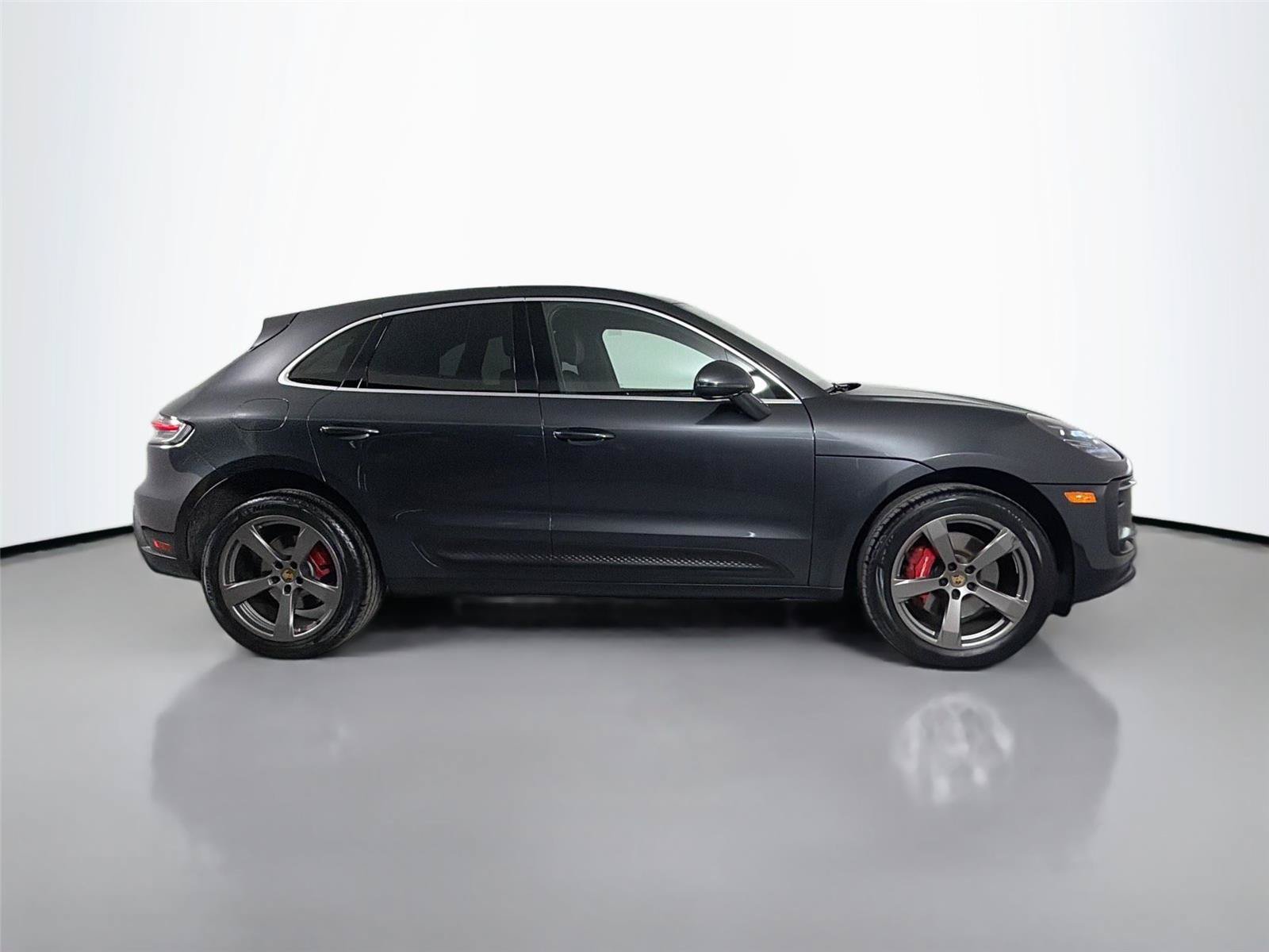 Certified 2023 Porsche Macan S AWD/4WD image 8