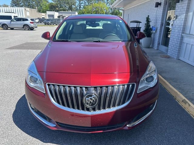 Used 2017 Buick Regal Premium w/ Driver Confidence Package #2 image 3