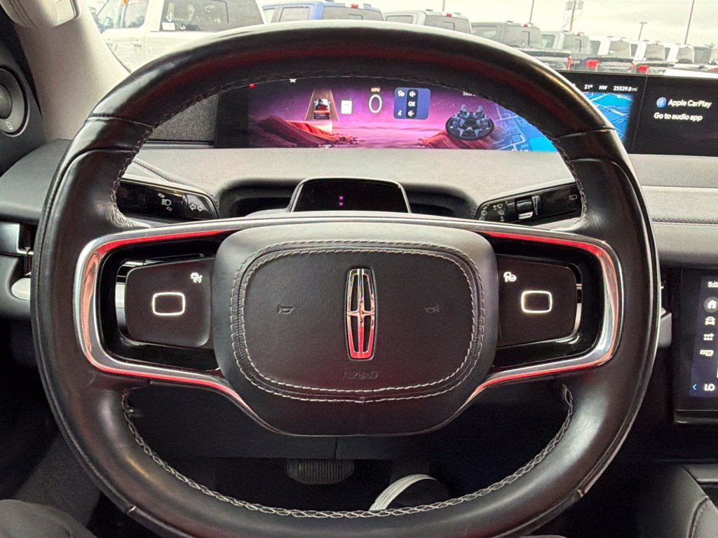 Used 2025 Lincoln Navigator L Reserve AWD/4WD image 32