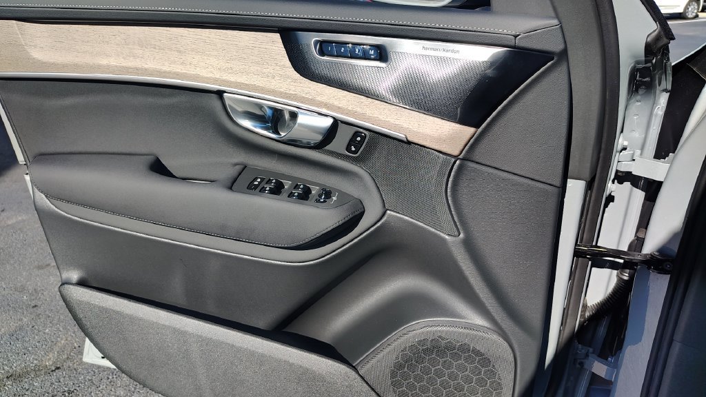 New 2026 Volvo XC90 B6 Plus AWD/4WD image 8