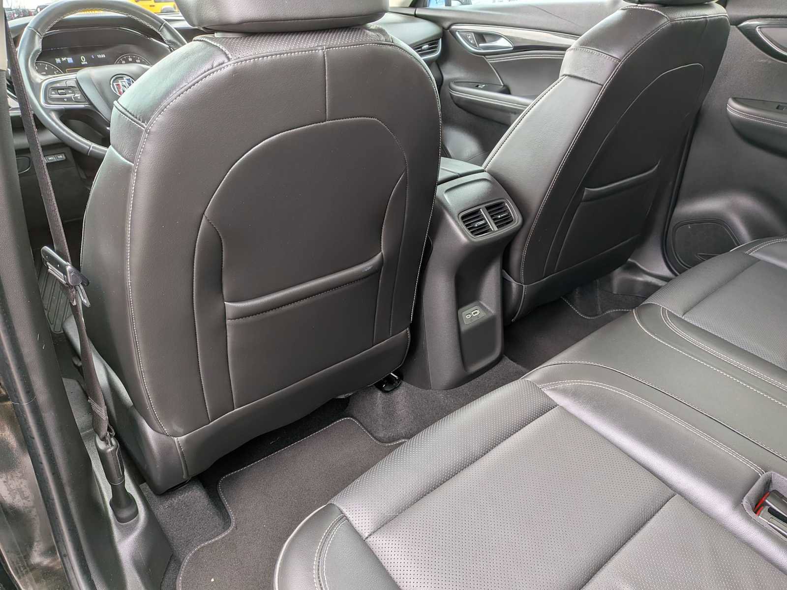 Used 2021 Buick Envision Essence w/ Technology Package I image 18