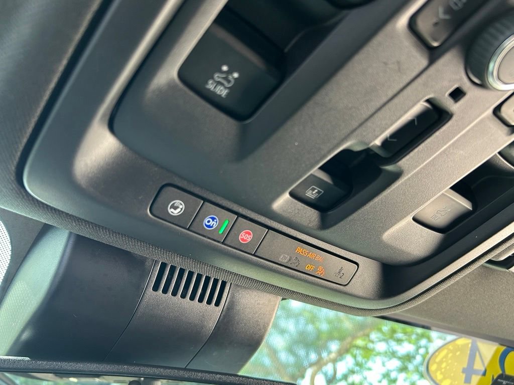 Used 2024 GMC Yukon Denali RWD image 27