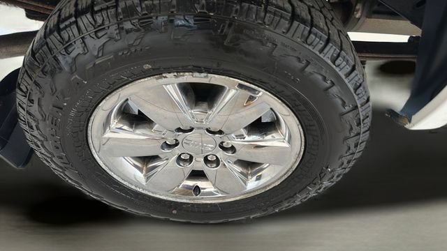 Used 2013 GMC Sierra 1500 SLE w/ Power Tech Package AWD/4WD image 17