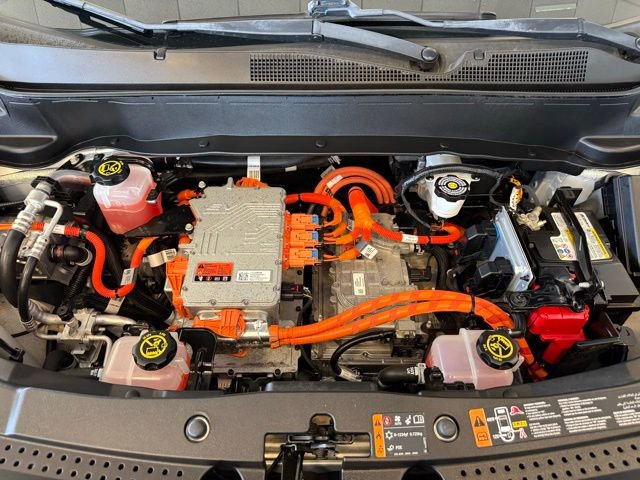 Used 2022 Chevrolet Bolt EUV LT w/ Convenience Package FWD image 26