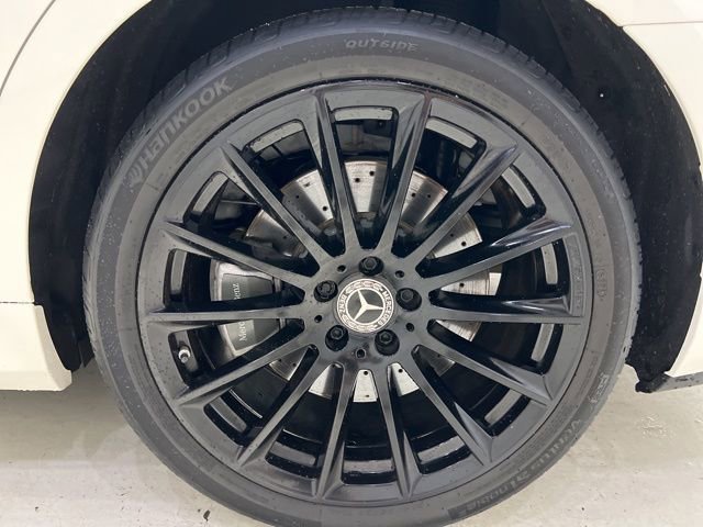 Used 2022 Mercedes-Benz S 500 4MATIC w/ AMG Line Package image 59