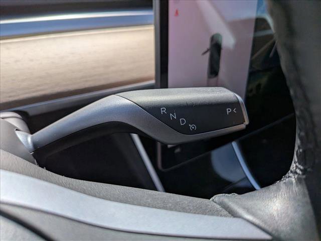 Used 2018 Tesla Model 3 Long Range RWD image 13