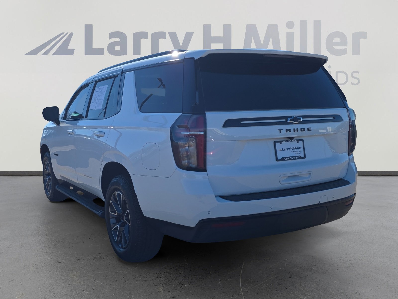 Used 2023 Chevrolet Tahoe Z71 image 3