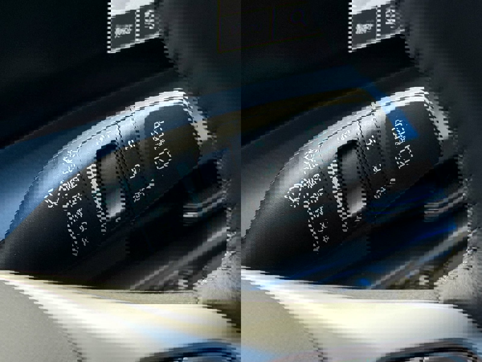 New 2025 Kia Telluride S image 29