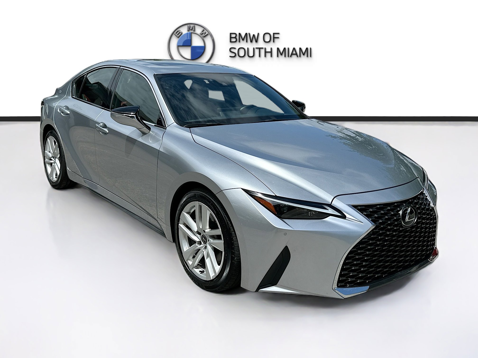 Used 2025 Lexus IS 300 w/ Comfort Package RWD image 1