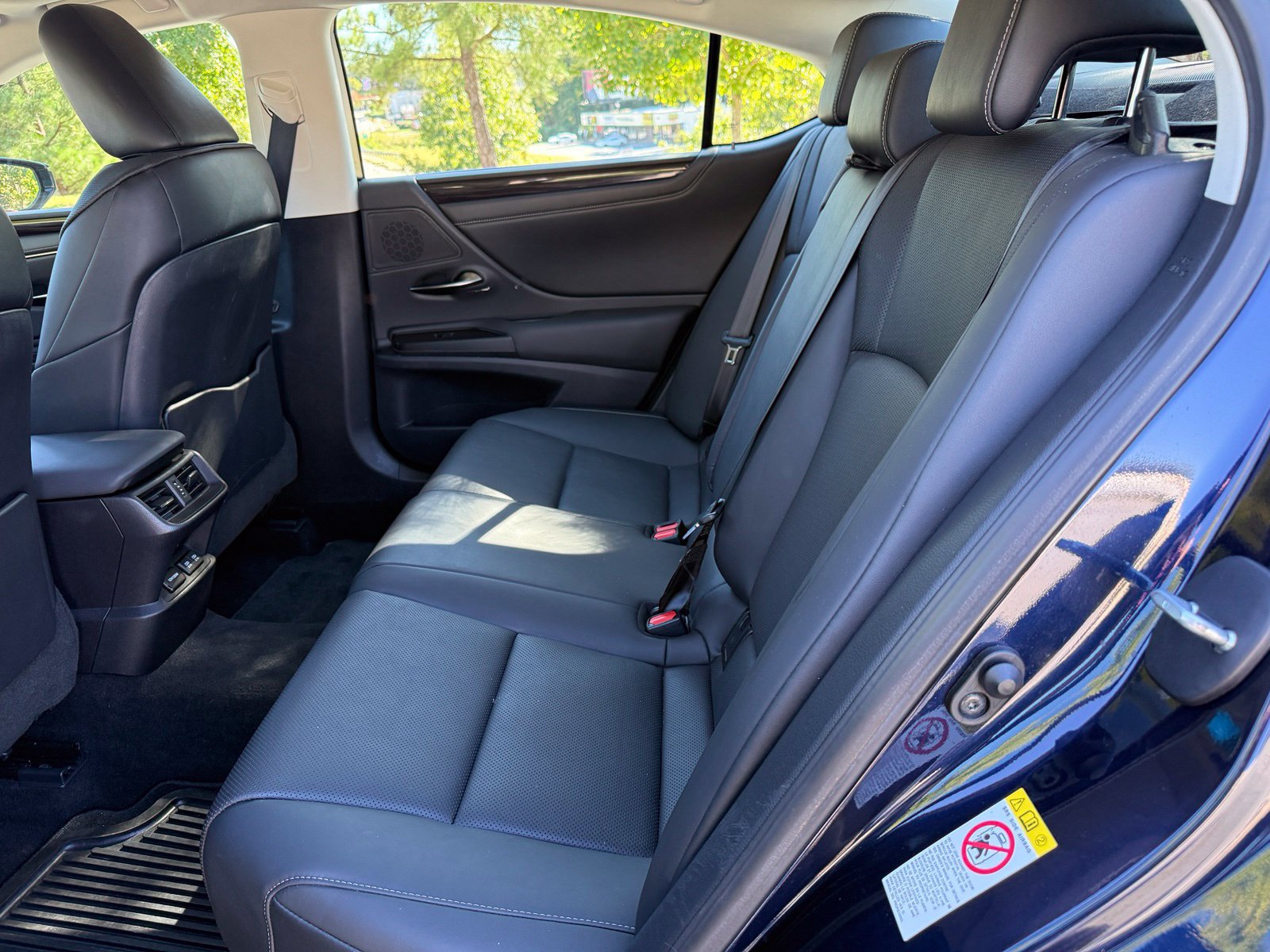 Used 2019 Lexus ES 350 w/ Premium Package FWD image 35