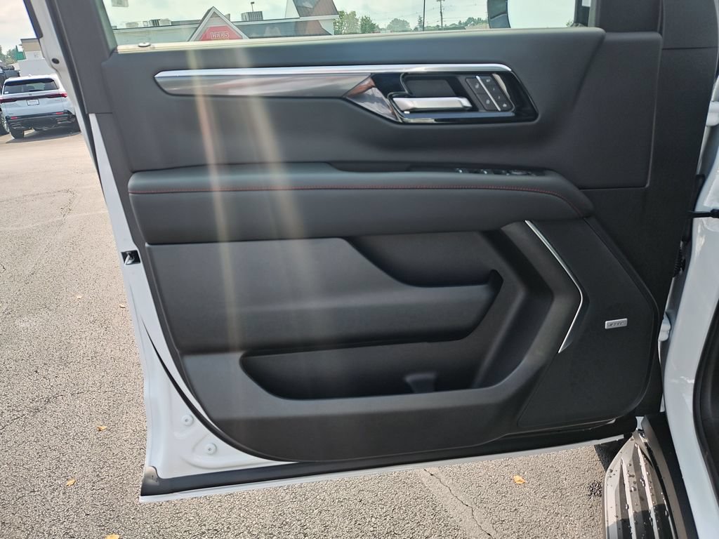 New 2026 Chevrolet Suburban RST w/ Advanced Technology Package AWD/4WD image 12