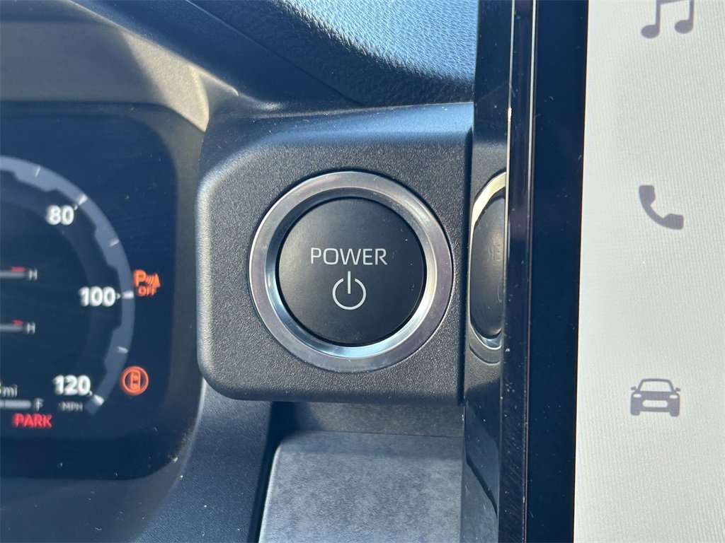 Certified 2025 Toyota 4Runner Trailhunter image 41