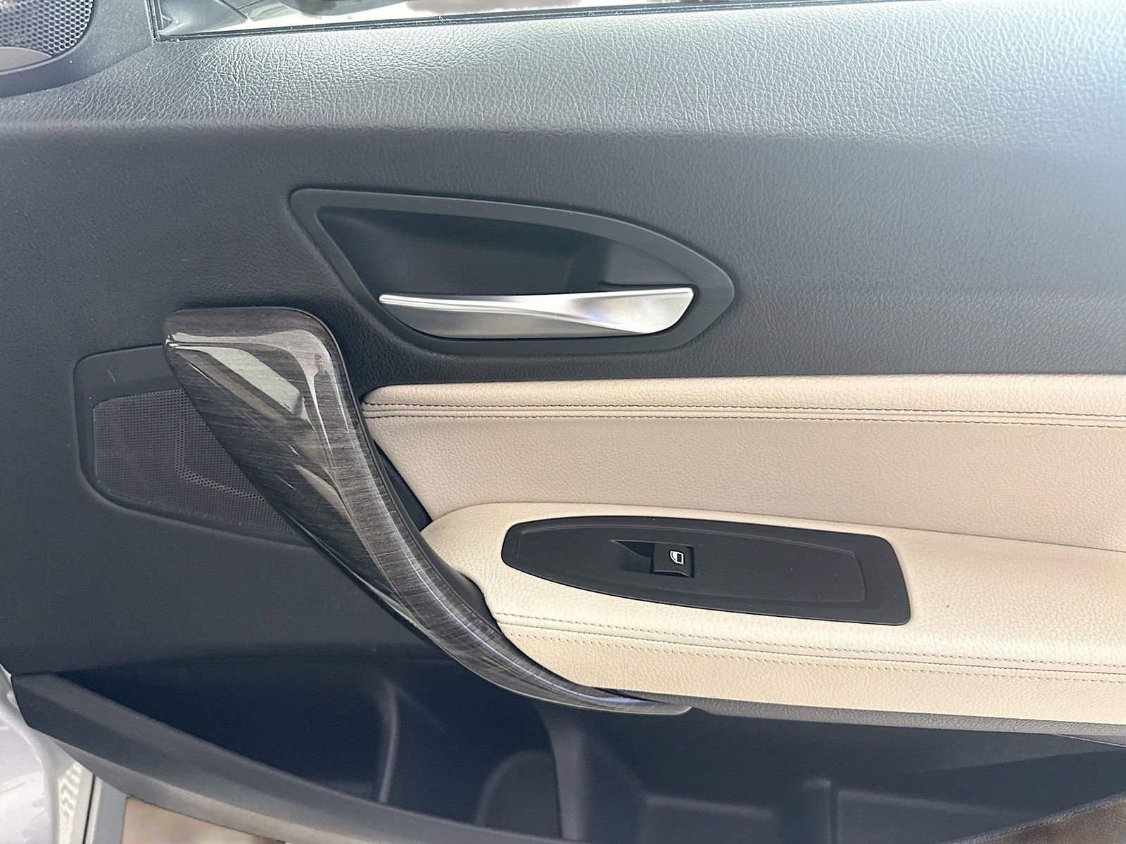 Used 2016 BMW M235i Convertible image 25