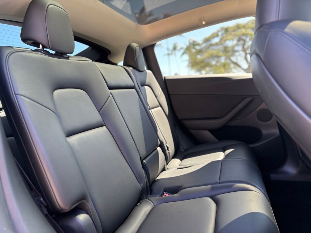 Used 2024 Tesla Model Y Long Range image 11