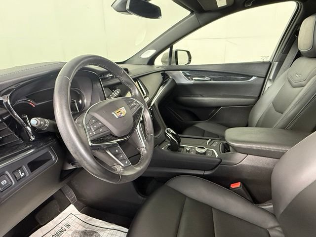 Used 2023 Cadillac XT5 Premium Luxury w/ LPO, Floor Liner Package AWD/4WD image 17