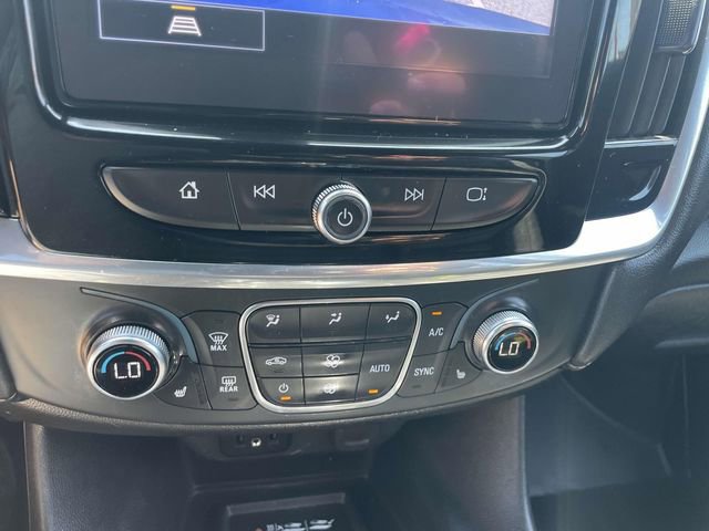 Used 2022 Chevrolet Traverse LT image 29