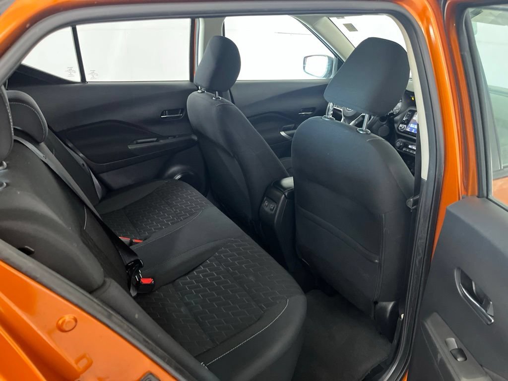 Used 2021 Nissan Kicks SV FWD image 22