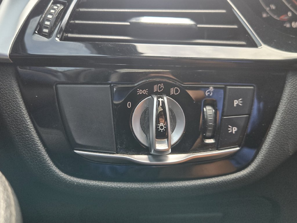 Used 2021 BMW 530i w/ M Sport Package RWD image 27