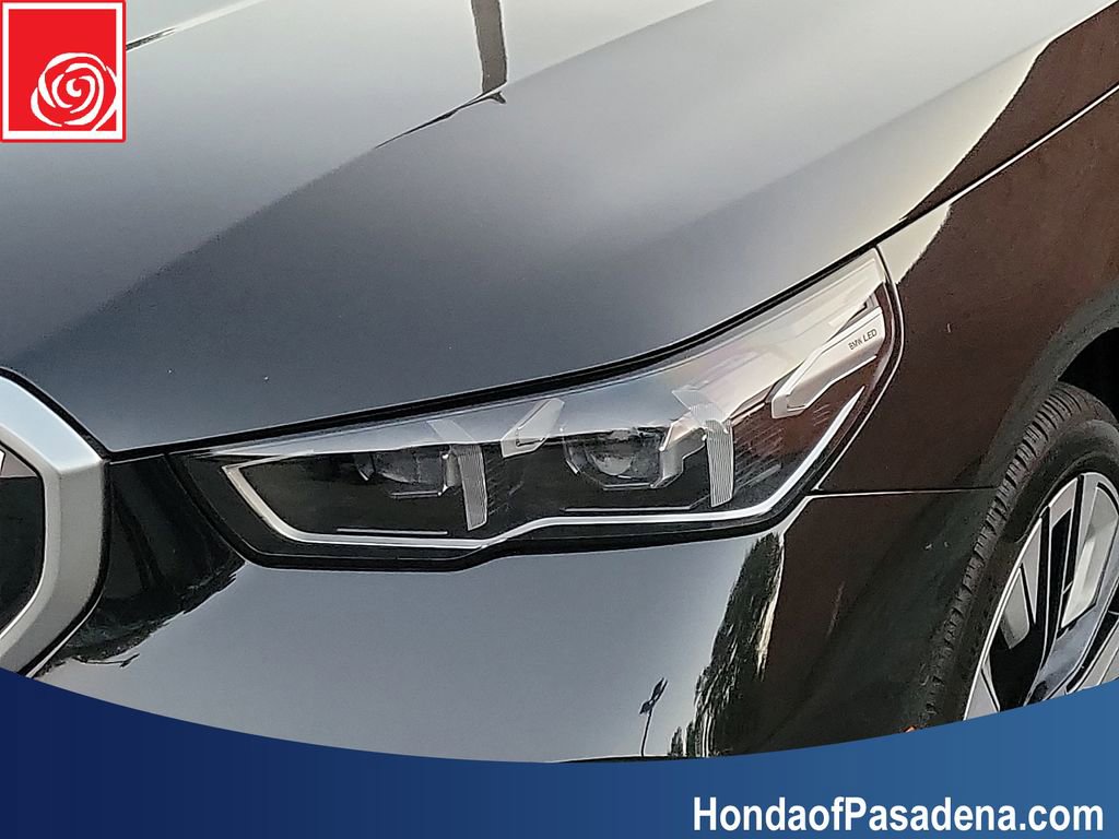 Used 2025 BMW 530i image 28