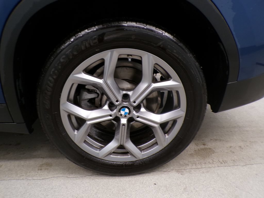 Used 2024 BMW X3 xDrive30i w/ Premium Package AWD/4WD image 9