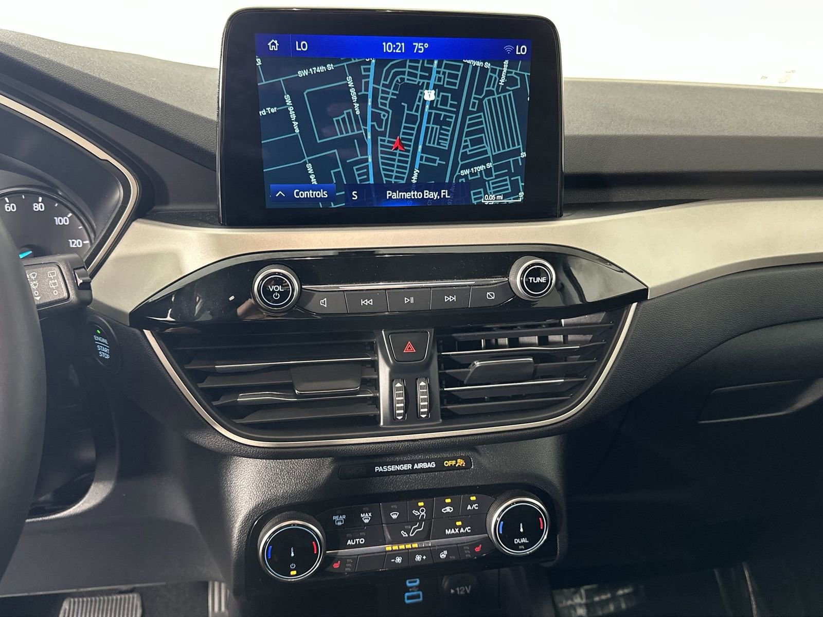 Used 2022 Ford Escape SEL FWD image 21