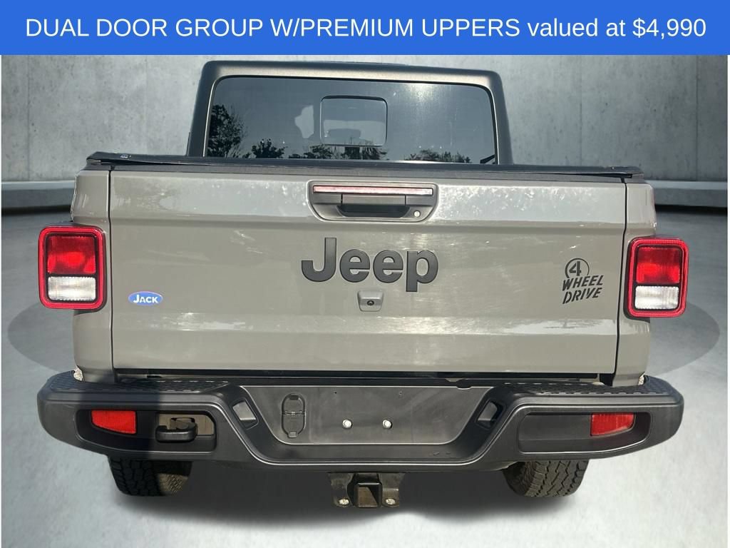 Used 2022 Jeep Gladiator Sport AWD/4WD image 6