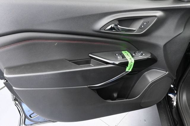 New 2026 Chevrolet Trax RS w/ Sunroof Package FWD image 21