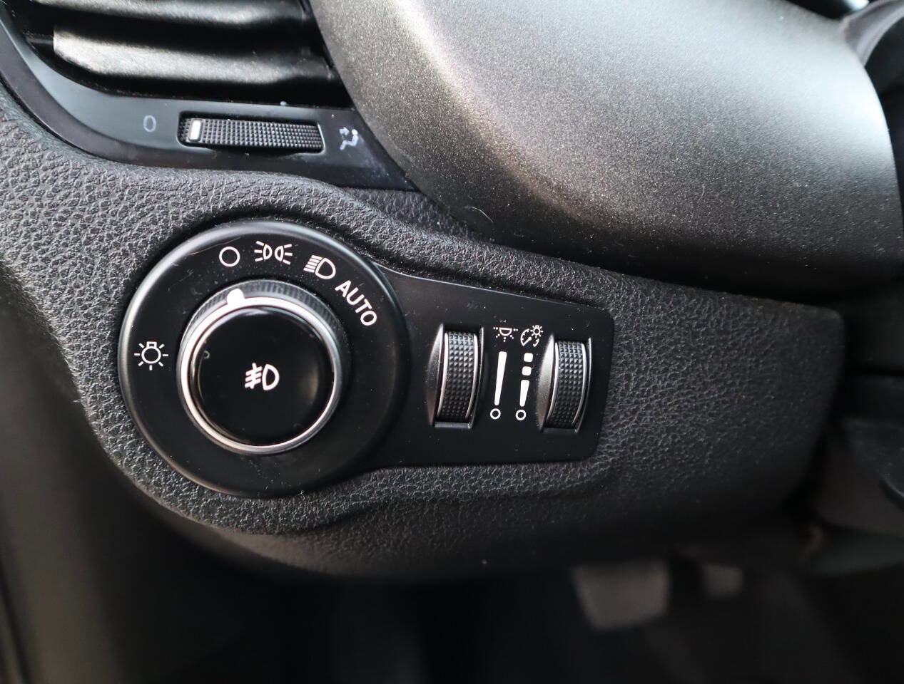 Used 2016 FIAT 500X Trekking image 37